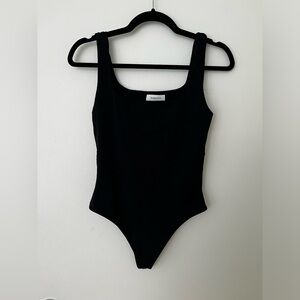Aritzia Babaton Contour Squareneck Bodysuit